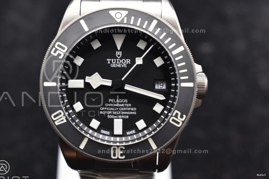 1:1 on Black Titanium Titanium Ceramic Black Dial Best Edition XF Pelagos A2824 Bracelet 0215